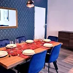 Luxury Three-bedroom Appartement