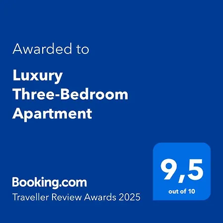 Luxury Three-bedroom Apartment
