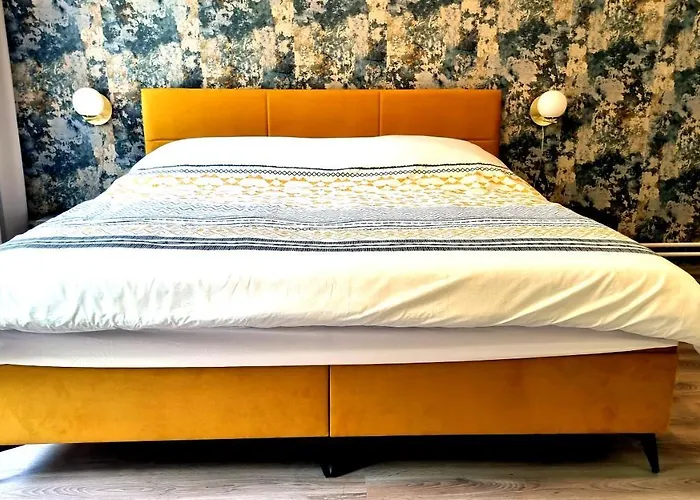 Luxury Three-bedroom テプリツェ