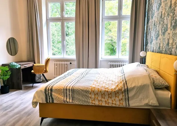 Luxury Three-bedroom アパート