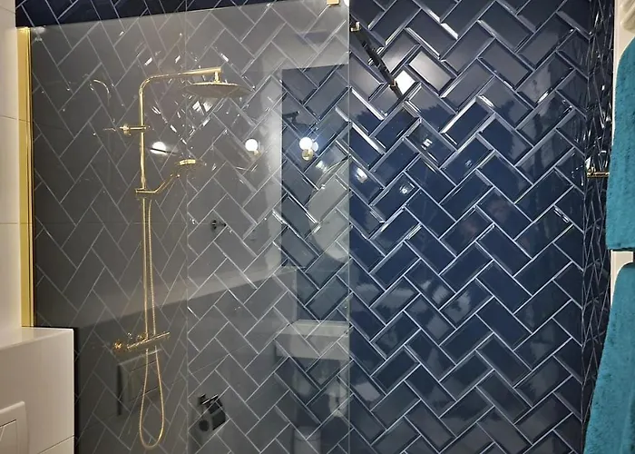 Luxury Three-bedroom アパート *